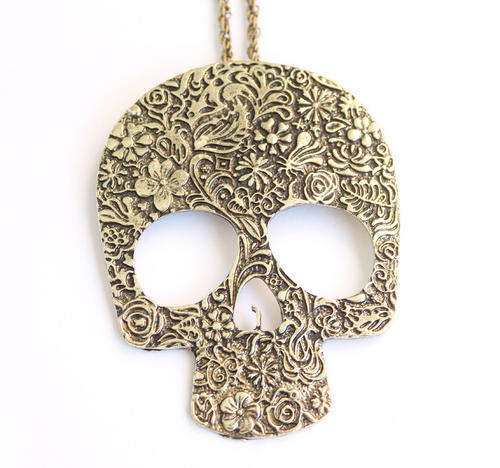 TRENDY INTRICATE BRONZE SKULL NECKLACE!!