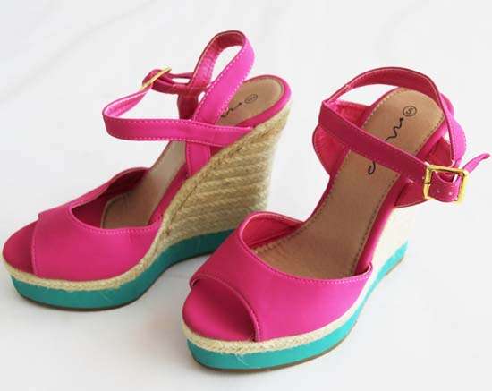 CUTE PINK AND AQUA WEDGES!