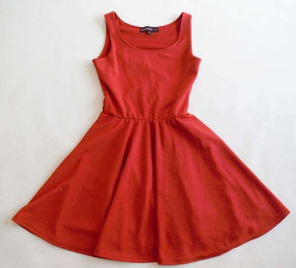 CUTE AND FUN DRESS FROM BOOHOO!!