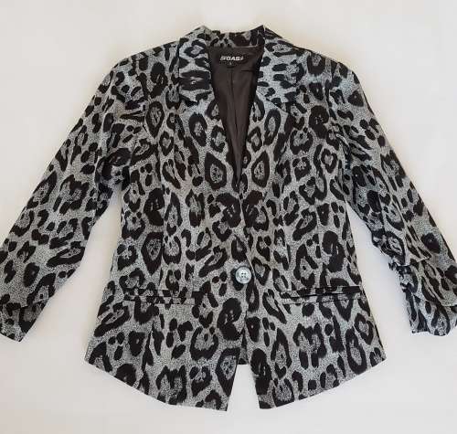 YDE ANIMAL PRINT JACKET!