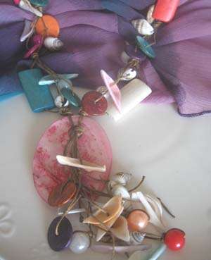 AMAZING COLOURFUL SHELL CHARM NECKLACE!!