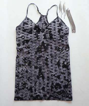 FAB BLACK AND GREY GUESS TOP!!