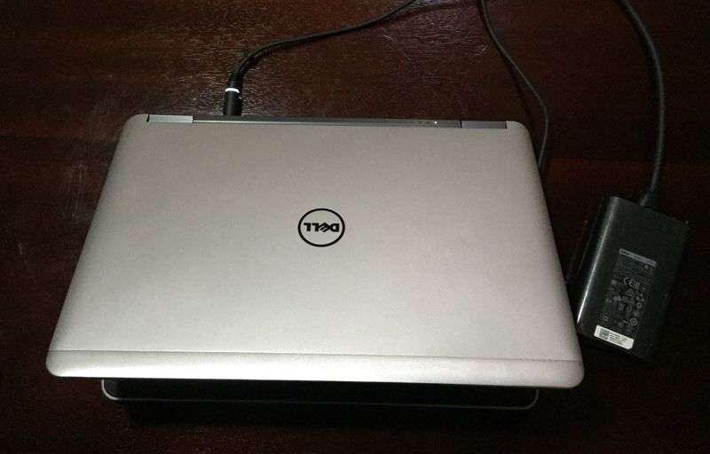 Like New 12.5" Dell Latitude E7240 | i7 4th Gen | 256 SSD | 8GB Ram