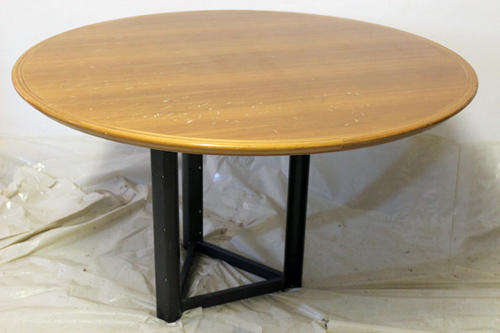 Metal Base and Round Table top