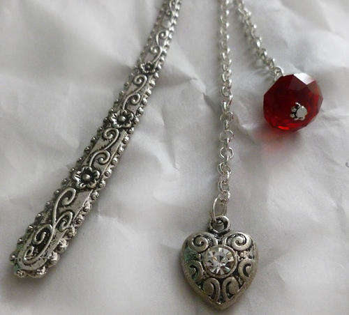 Lauren Michelle Collection Heart & Red Bead Bookmark