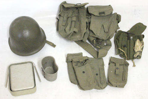 Vintage Army Bits and Pieces