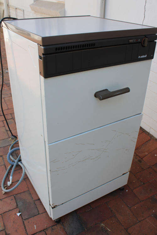 Indesit Dishwasher (POOR CONDITION) - READ BEFORE BIDDING