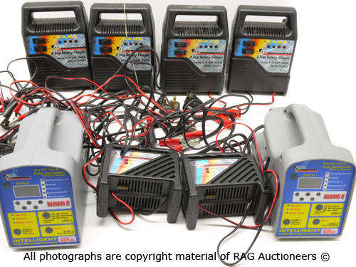 (HUGE JOB LOT) Damaged Battery Charges - R4000 Worth FIX UP ** R1 NO RESERVE