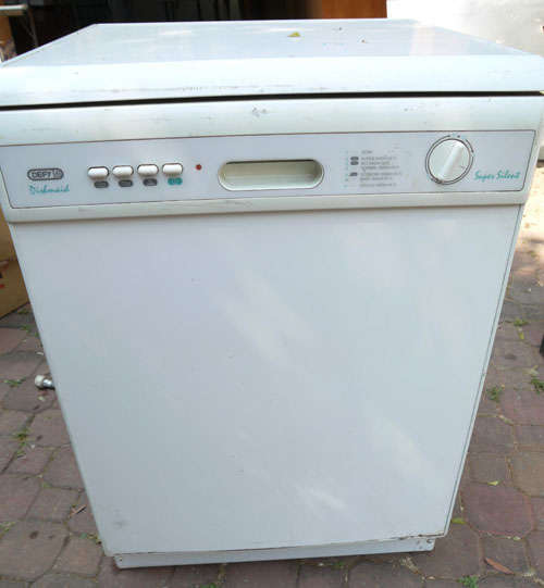Dishwasher (R1 NO RESERVE!)
