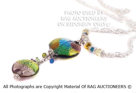 **R380** Venetian Glass Foil Pendant Drop Necklace