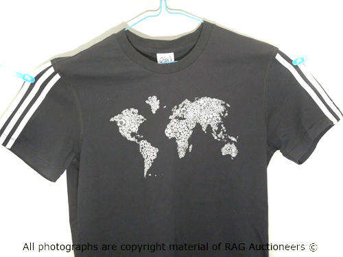 FIFA 2010 Black and White Ball Map T-Shirt (Size: Extra Large)