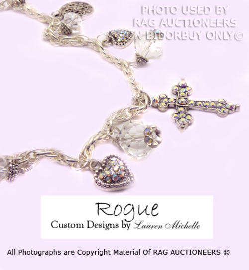 **R580** LAUREN MICHELLE Diamante Cross Necklace