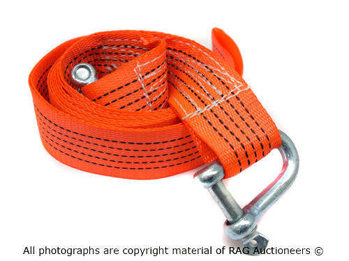 Tow Strap with 'D' Shackels (3 up for grabs)