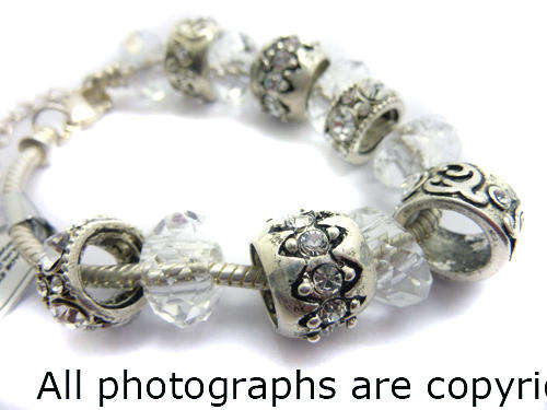 **R200** Diamante Troll Bracelet