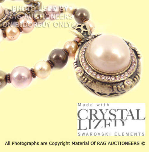 **R800** Genuine Swarovski and Pearl Pendant Necklace