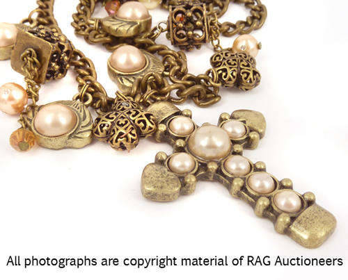 **R800** Lauren Michelle Cabachon Cross Necklace