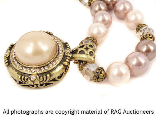 **R880** Swarovski Crystal and Crystal Pearl Necklace With Pearl Pendant