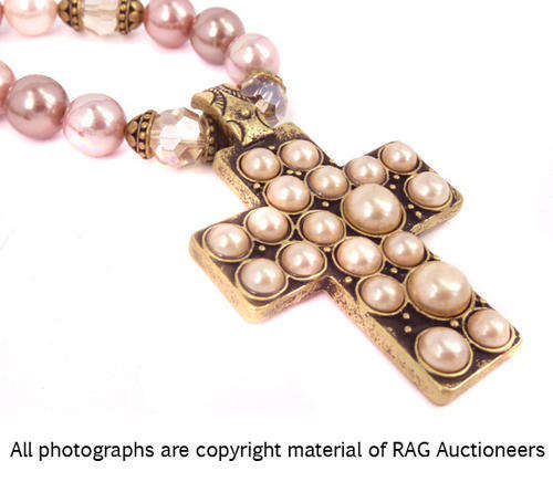 **R780** Lauren Michelle Cabachon Cross Necklace