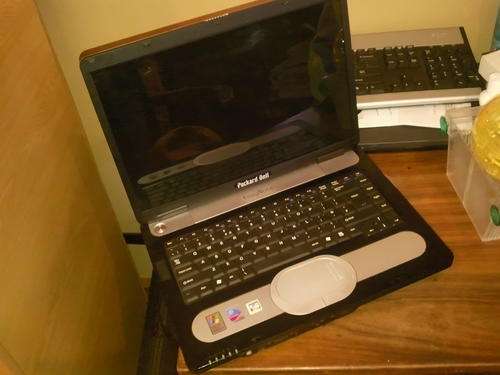 Laptop - Packard Bell