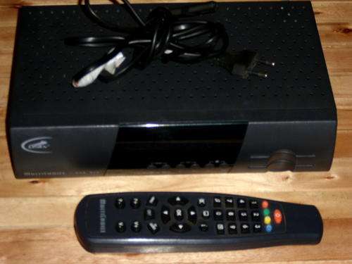 MULTICHOICE DSTV DECODER DSD910-1 WITH REMOTE CONTROLE IN GOOD WORKING ORDER