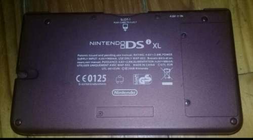 Nintendo DSi XL Maroon + 5 Games