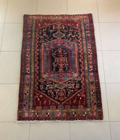 Fine Hand Woven Persian Zanjan