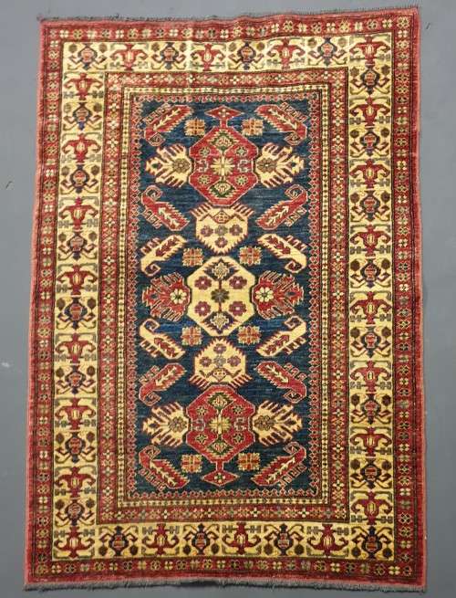 Handwoven Persian Kazak 174 x 118
