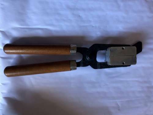 American made LEE PRECISION BULLET MOLD: In Original packaging; 9mm, .38 and 380 auto