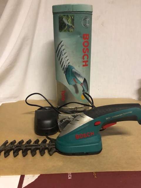 Bosch cordless Isio shape and edge in good condition