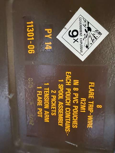 Beautiful ex- SADF Metal Ammunition box for flares: Great item!!!! 630mmx240mmx220mm