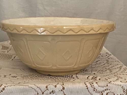 Stunning large old Mixing Bowl: Mint condition: 330 mm diameter