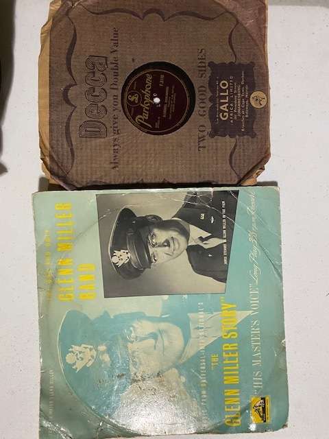 4 x Highly collectible 33 1/3 records, incl The Glen Miller story