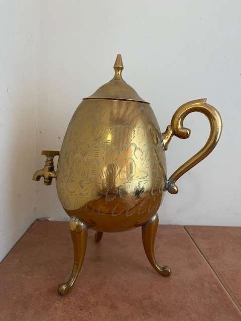 Beautiful and heavy samovar: more than 280 mm of sheer beauty!!!