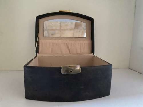 Lovely jewellery organiser