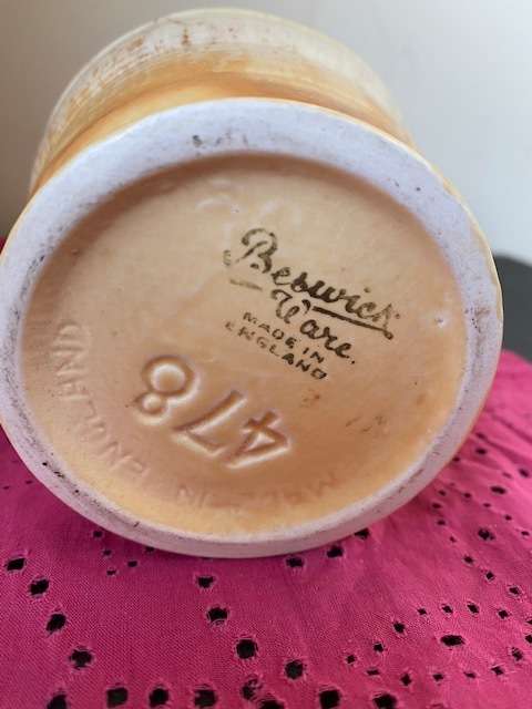 Stunning Beswick jug in mint condition