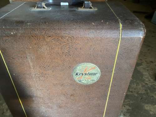 Vintage Keystone projector in original case and in excellent condition