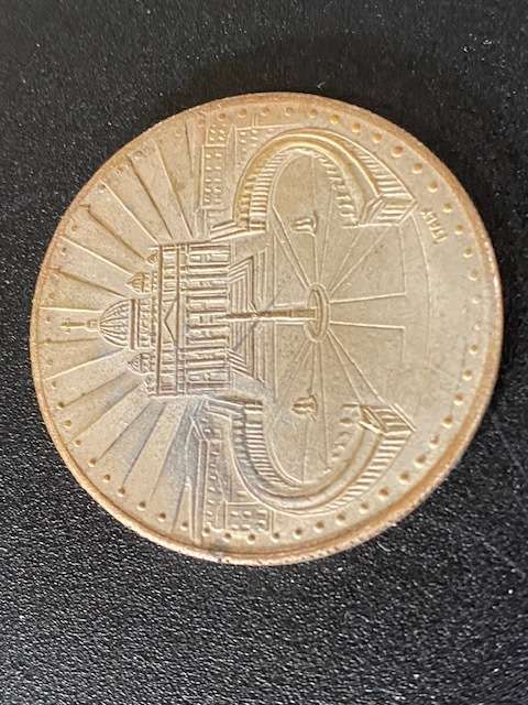 Pope John Paul 11 Medallion in good condition