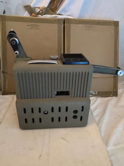 Eumig 8 mm projector: Requires minor restoration