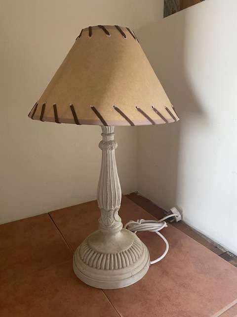 Beautiful painted metal lamp: Great item