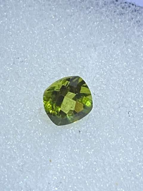 Natural 1.52 carat Peridot: Actual image