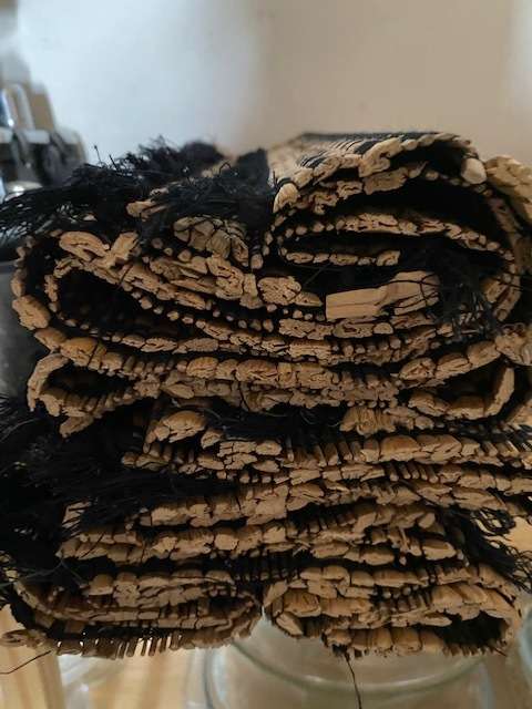 8 x Lovely unused placemats. Good quality