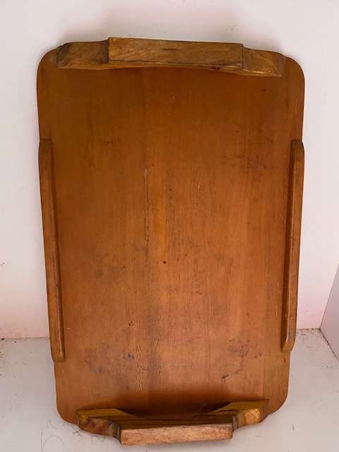 Lovely vintage wooden tray in great condition: Quality item