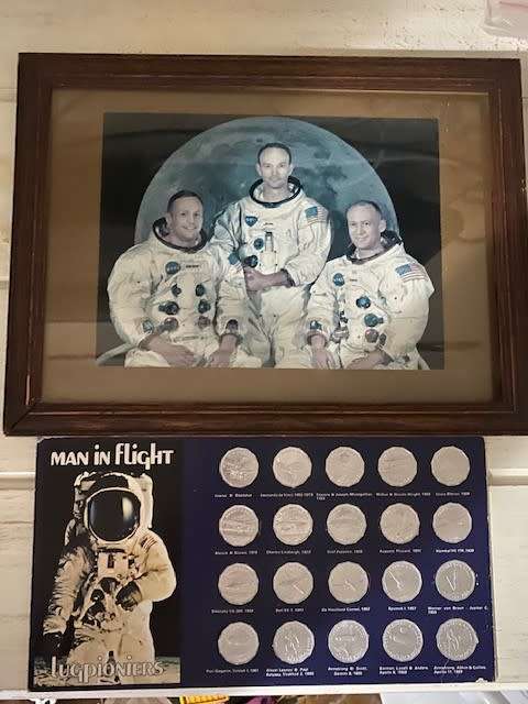 1969 Apollo 11 Moon Landing Framed Image PLUS set of Medallions: Very collectible!!!!!