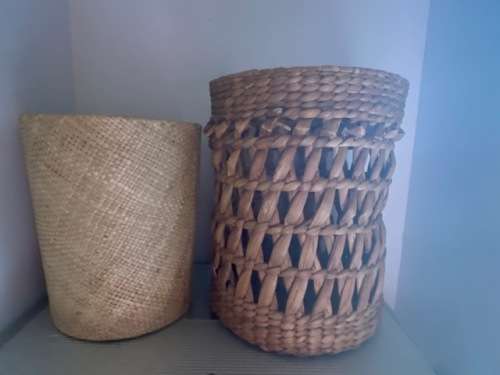 2 Gorgeous baskets in very good condition