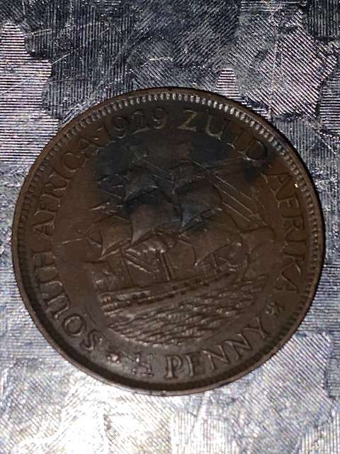 1929 Union of SA half penny in top condition: Great detail:  Scarce coin!!!!!