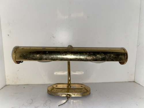 Stunning Brass light: Good condition