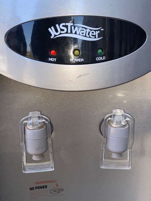 JUST WATER Purifier and Dispenser in very good condition: APP 1000 mm in height: Bargain!!!