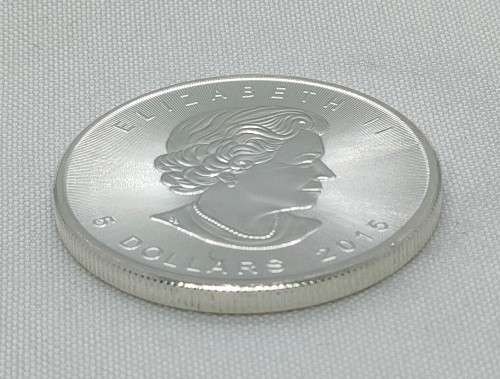 2015 Canada .999 Silver 5 Dollar coin 1 oz: Investment coin