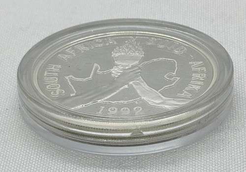1992 Barcelona Olympics R2 coin: 1 oz Fine Silver: Investment coin in Capsule