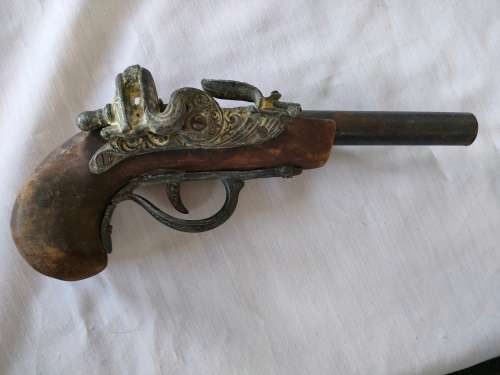 Flintlock reproduction in good condition